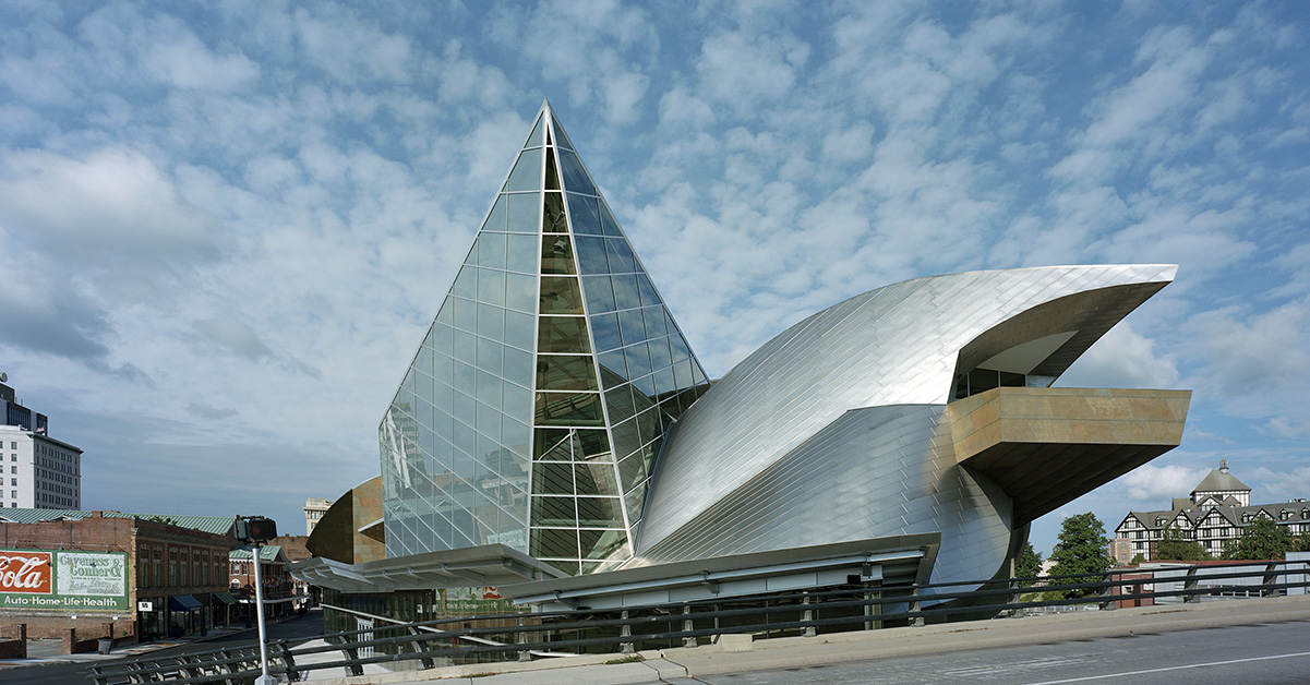 An exterior image of the Taubman Museum of Art