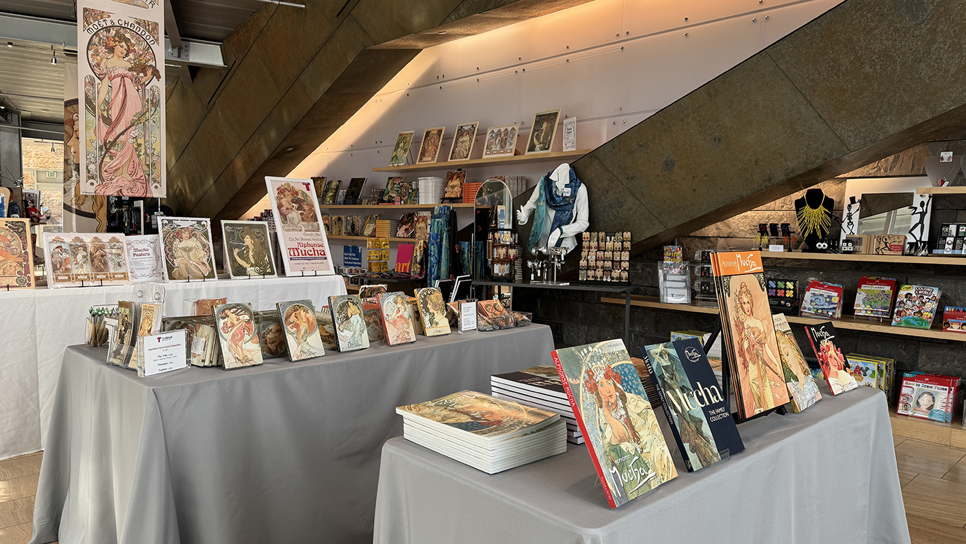 Taubman Museum Shop